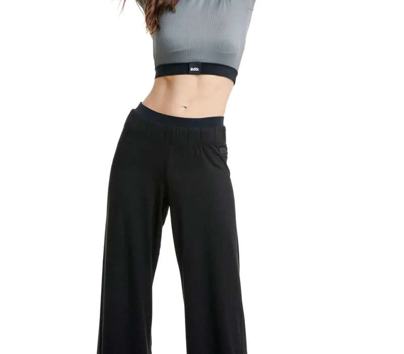 women-s-single-colour-wide-leg-sweatpants-bodytalk