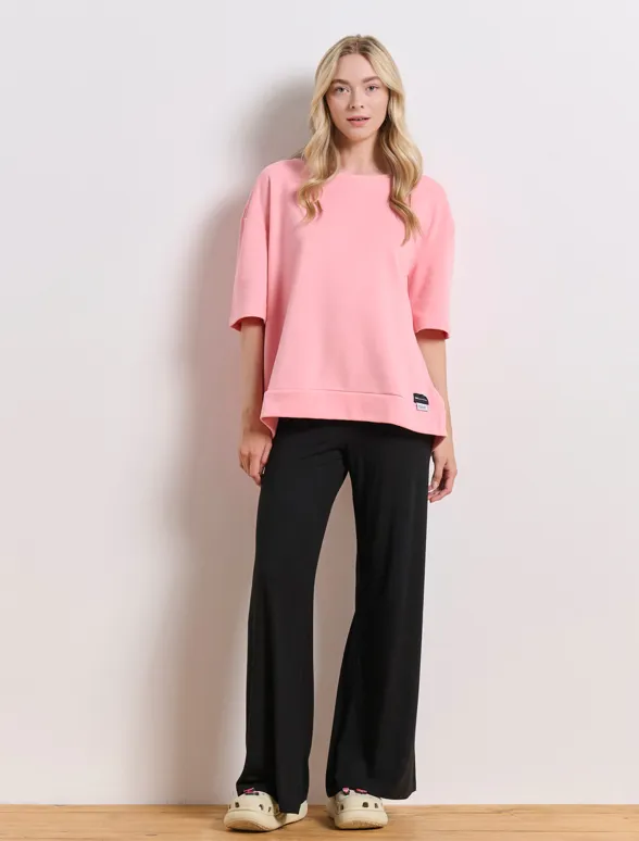 Tricou pentru femei cu spate încrucișat `LESS IS MORE¨`-mainImage-4