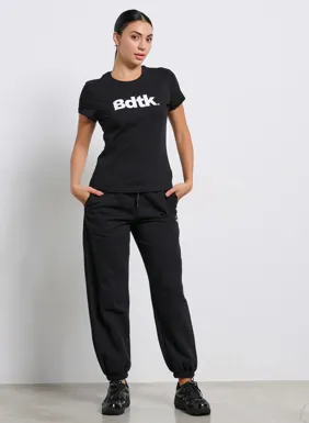Women's high-waisted jogger pants 'LESS IS MORE'