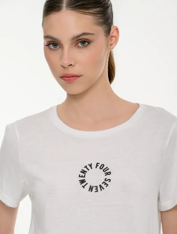 Γυναικείο κοντομάνικο t-shirt με τύπωμα-mainImage-2