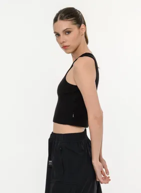Women's sleeveless crop top