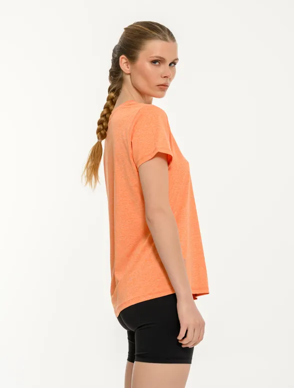 Γυναικείο αθλητικό κοντομάνικο t-shirt-mainImage-3