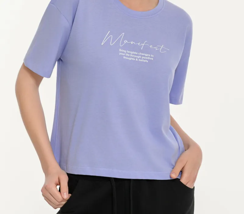 Γυναικείο κοντομάνικο crop top με τύπωμα manifest-thumbPicture-2