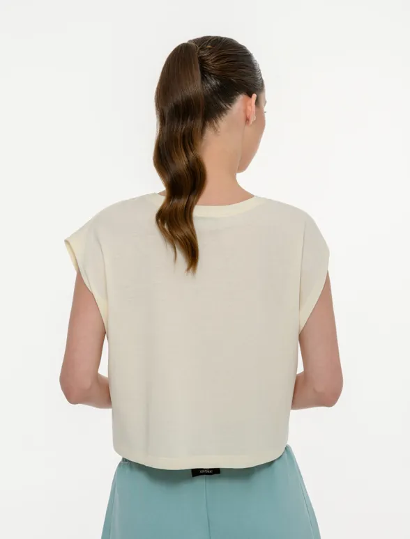 Γυναικείο κοντομάνικο crop top με τύπωμα-mainImage-3
