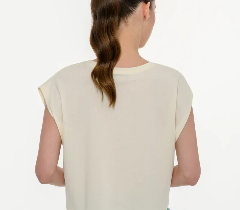 Γυναικείο κοντομάνικο crop top με τύπωμα-thumbPicture-3