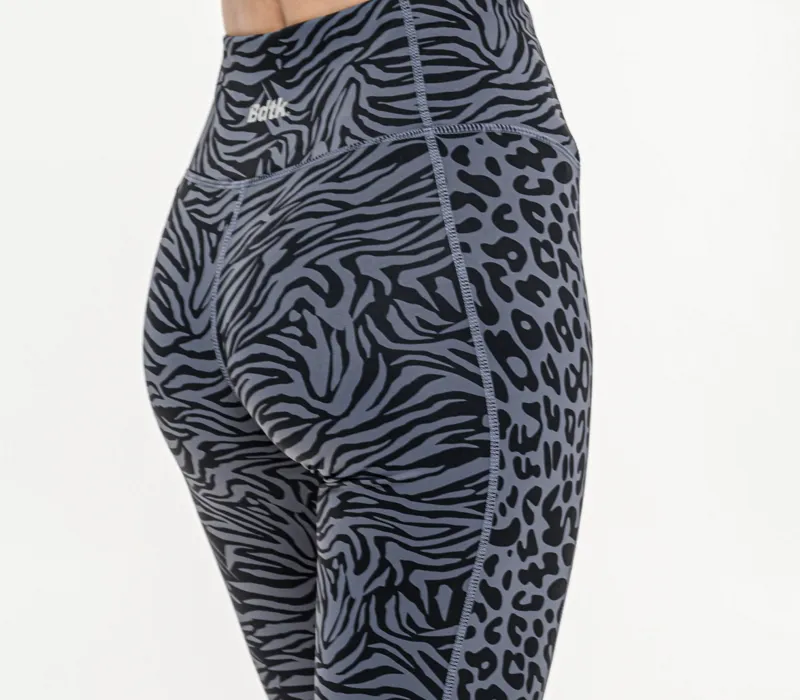 Women's athletic cycling leggings with animal print-thumbPicture-2