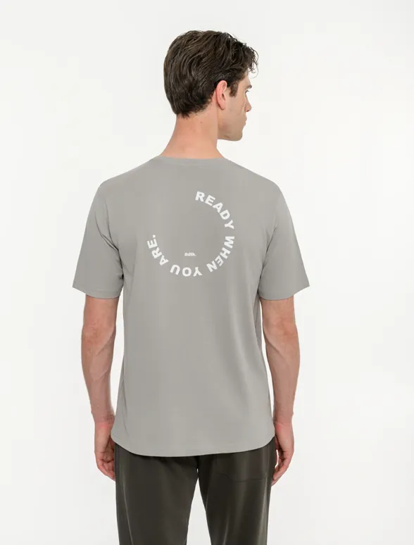 Ανδρικό κοντομάνικο t-shirt με τύπωμα στην πλάτη-mainImage-2