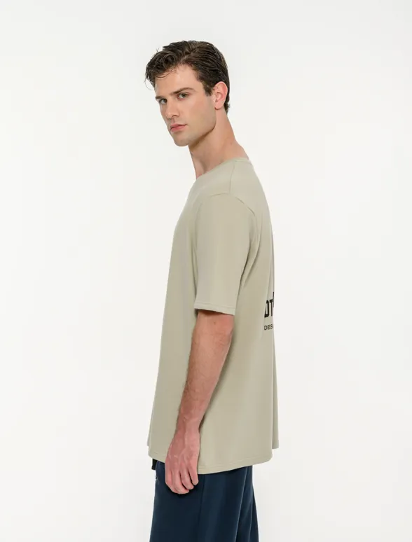 Ανδρικό κοντομάνικο t-shirt με τύπωμα στην πλάτη-mainImage-2