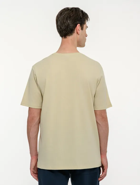 Ανδρικό κοντομάνικο t-shirt με τσέπη-mainImage-3