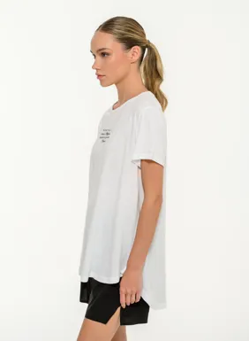 Γυναικεία oversized μπλούζα με ασύμμετρο τελείωμα
