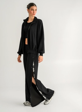 Γυναικείο wide leg παντελόνι με άνοιγμα και κουμπιά 