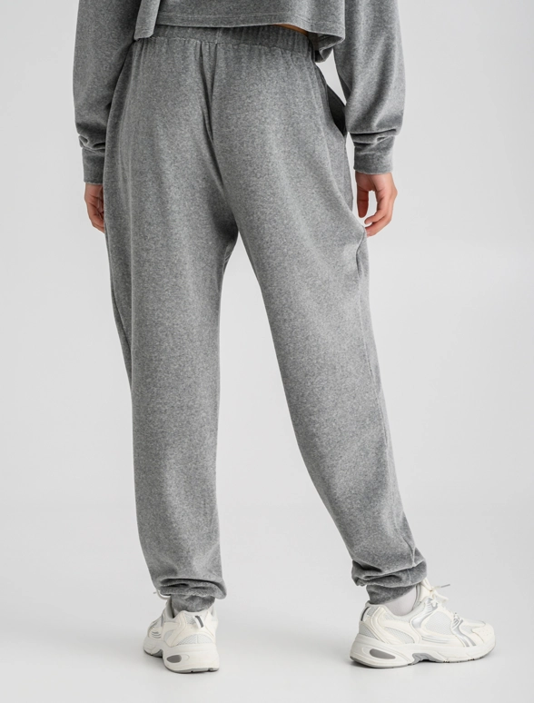 Γυναικεία βελουτέ jogger φόρμα-mainImage-4