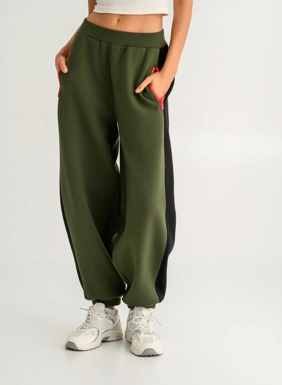 Γυναικεία φαρδιά jogger φόρμα με ρίγες